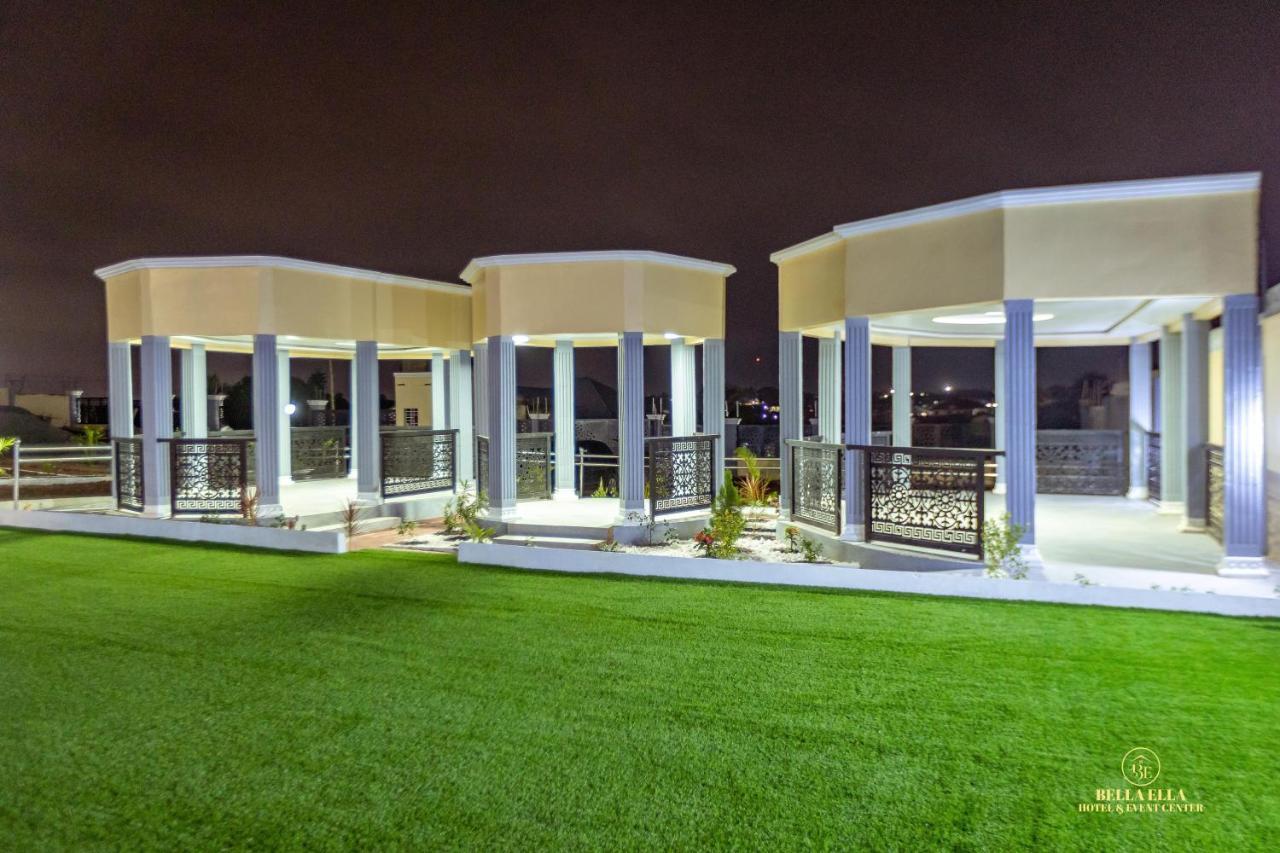 Bella Ella Hotel & Event Center Kasoa Exterior foto
